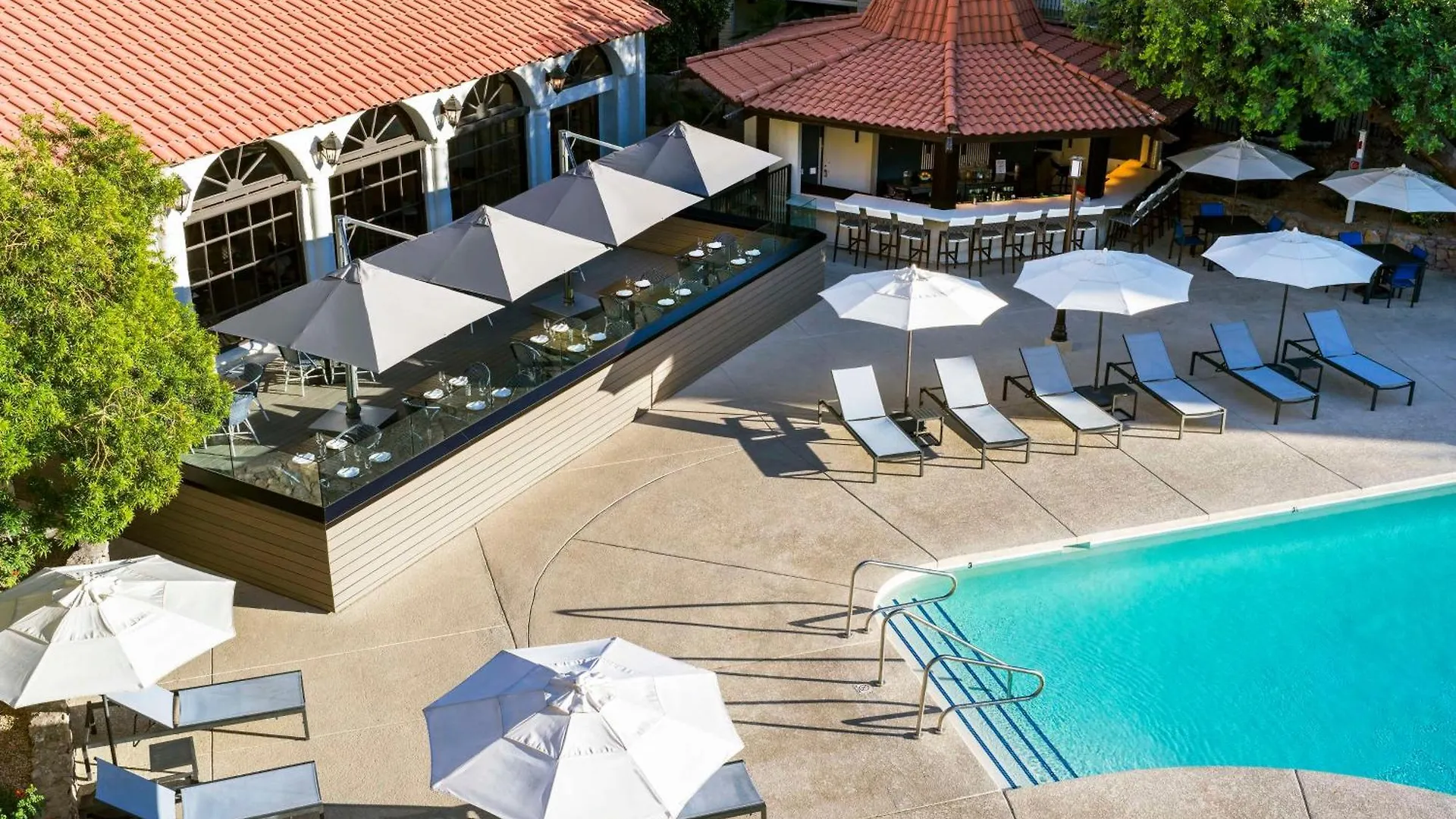 ****  Embassy Suites By Hilton Scottsdale Resort USA