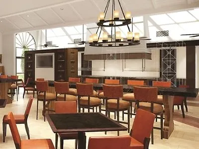 Embassy Suites By Hilton Scottsdale Resort