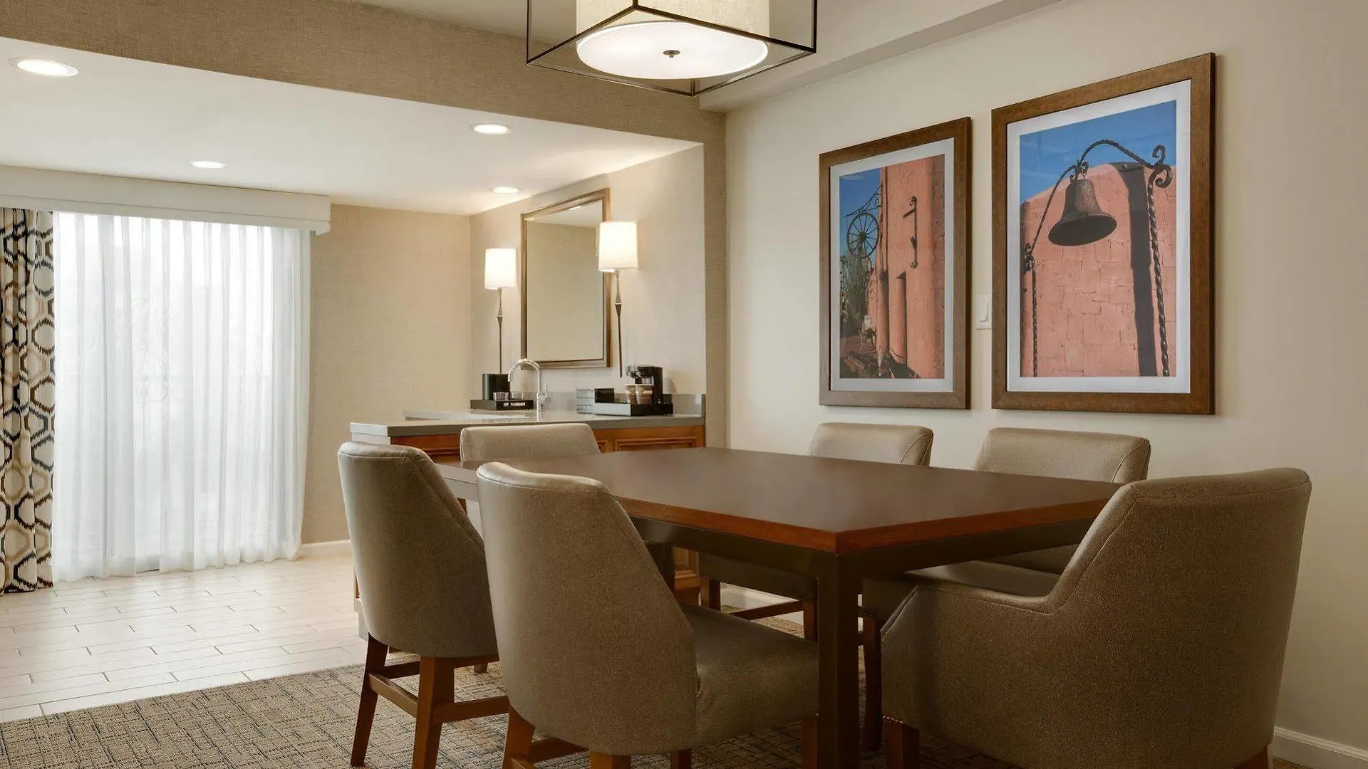 ****  Embassy Suites By Hilton Scottsdale Resort USA