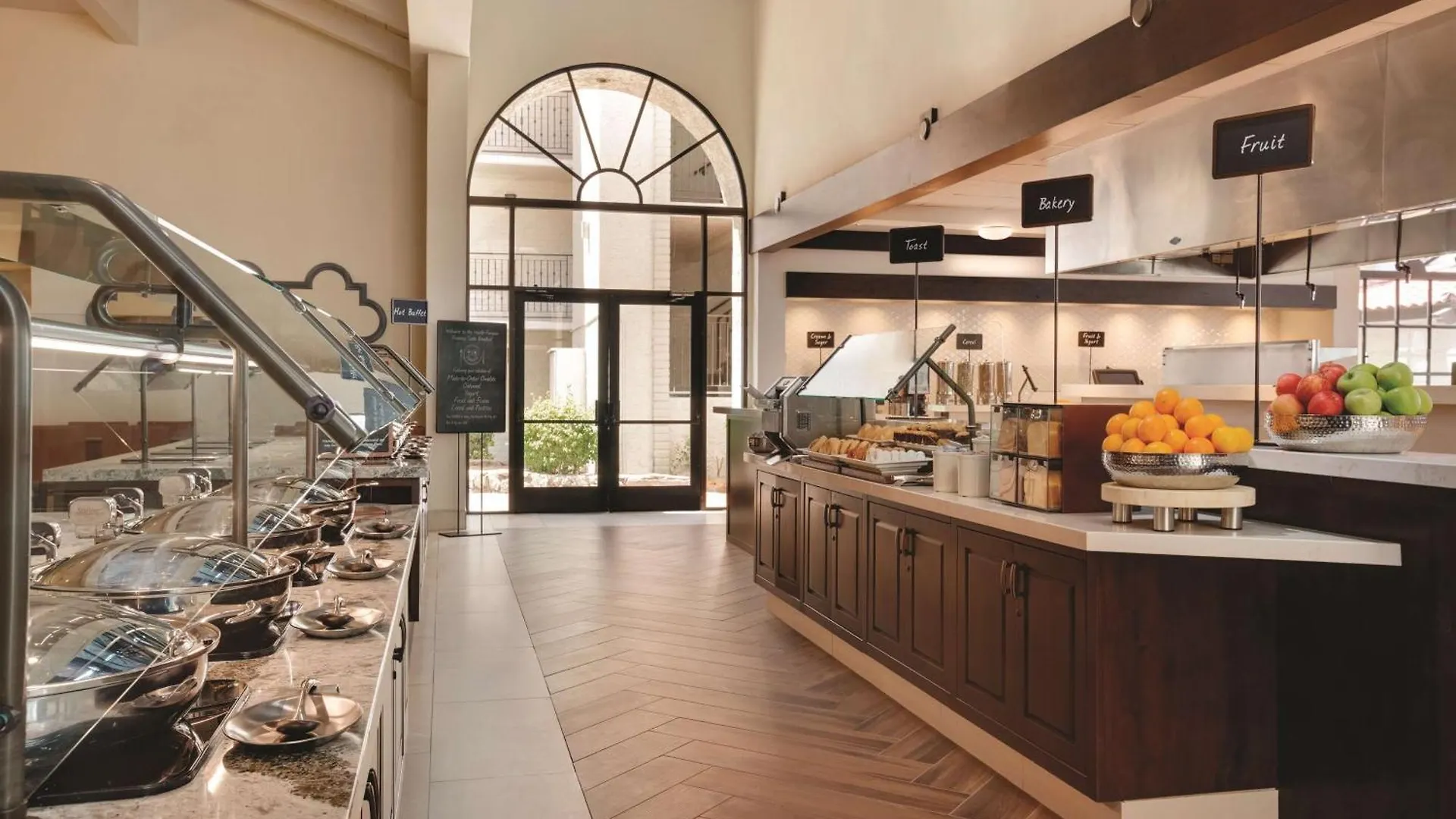 Embassy Suites By Hilton Scottsdale Resort