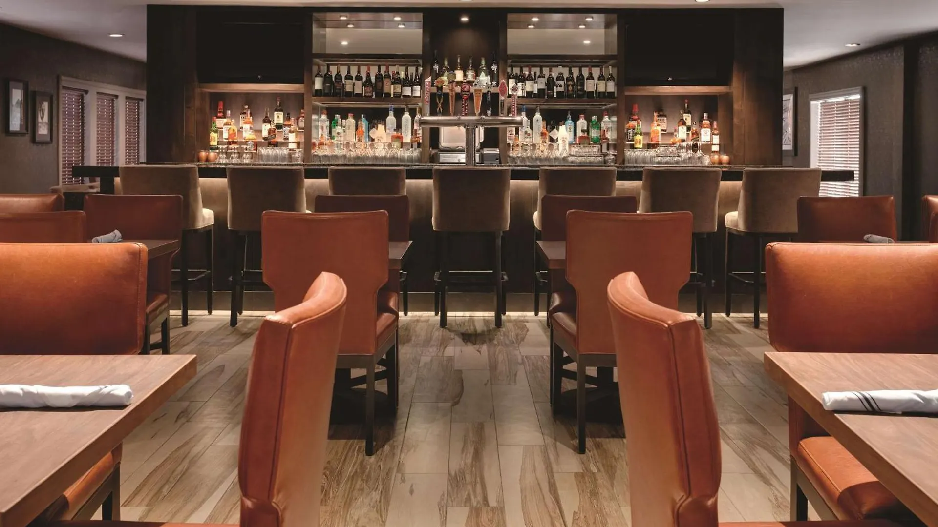 Embassy Suites By Hilton Scottsdale Resort