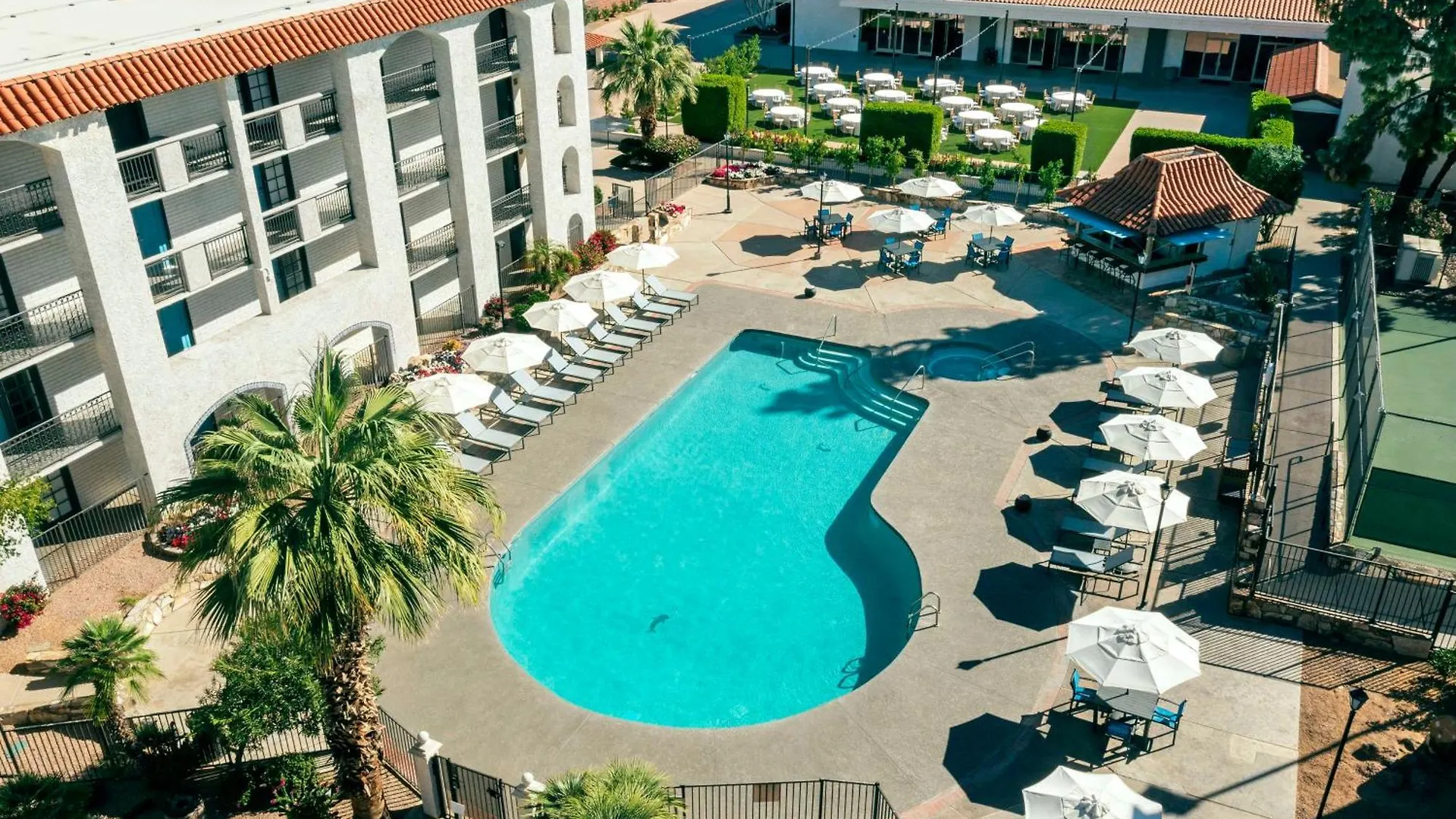 Embassy Suites By Hilton Scottsdale Resort