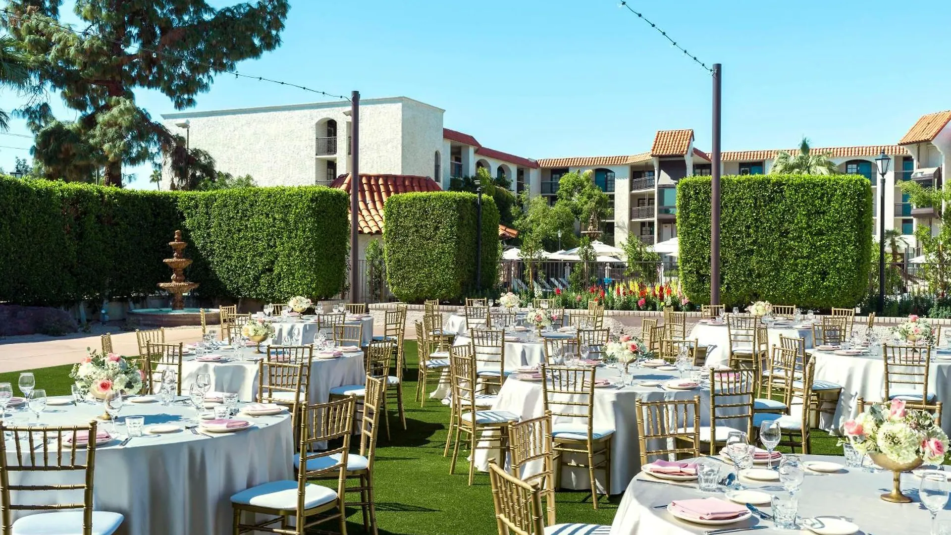 Embassy Suites By Hilton Scottsdale Resort