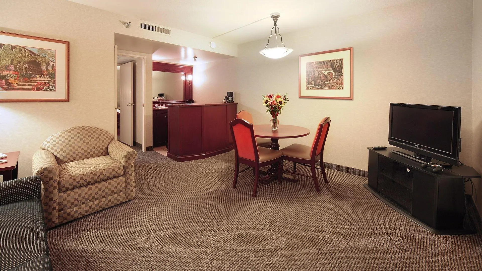 Embassy Suites By Hilton Scottsdale Resort