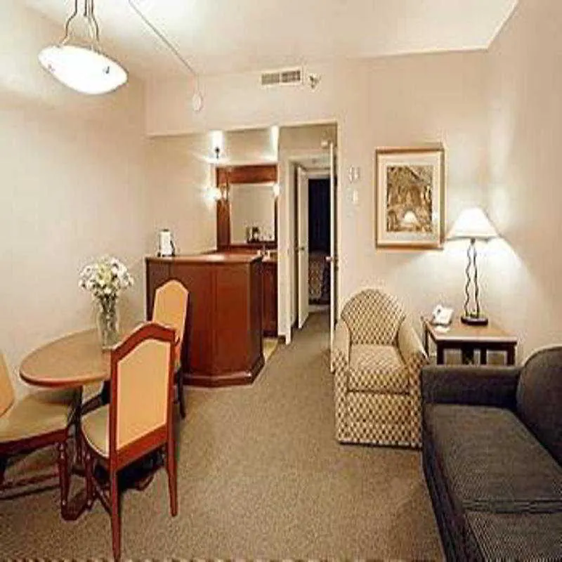 Embassy Suites By Hilton Scottsdale Resort