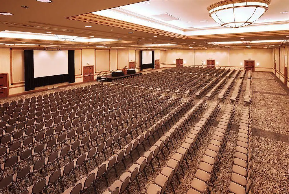 Embassy Suites By Hilton Scottsdale Resort